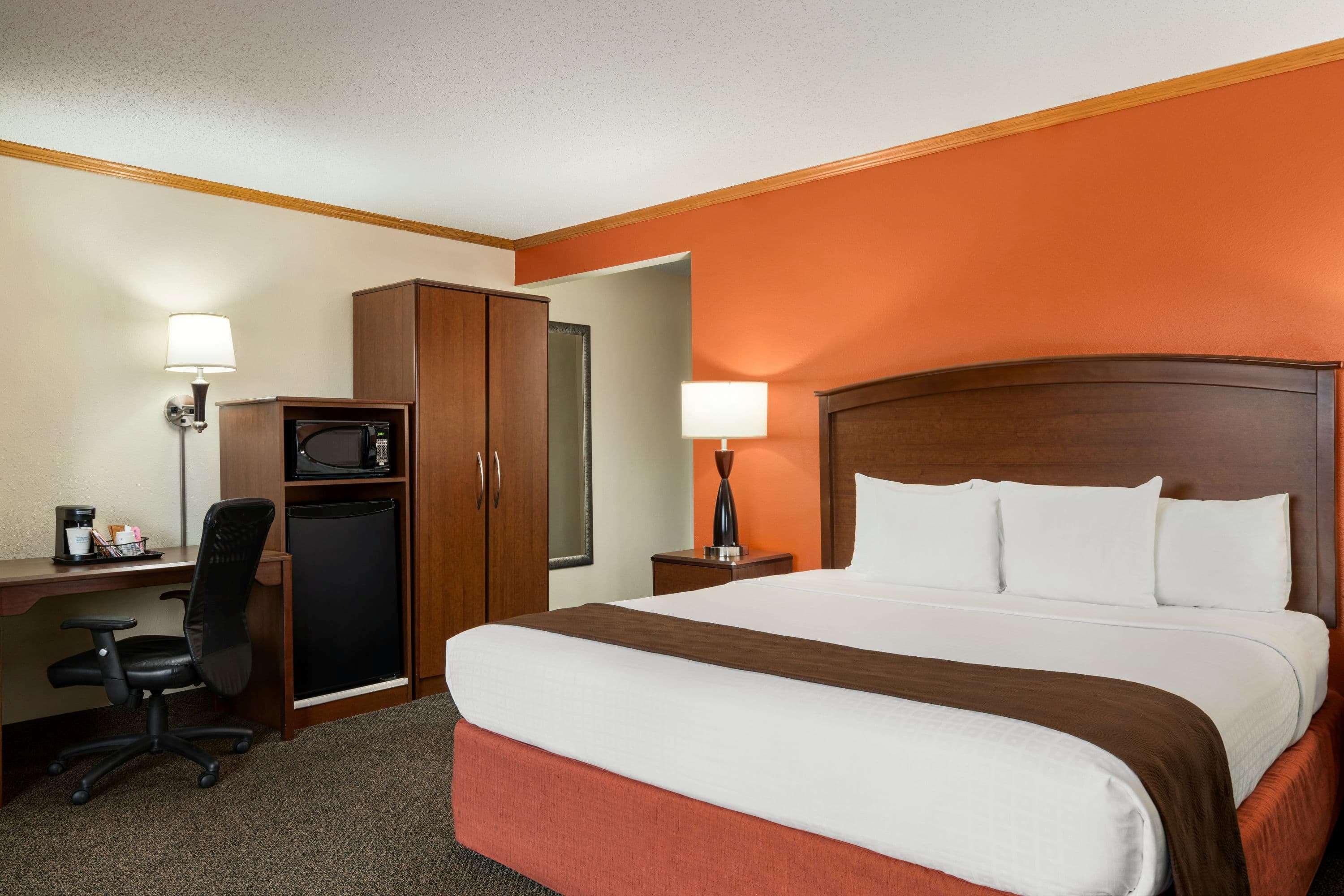 Americinn By Wyndham Virginia Экстерьер фото