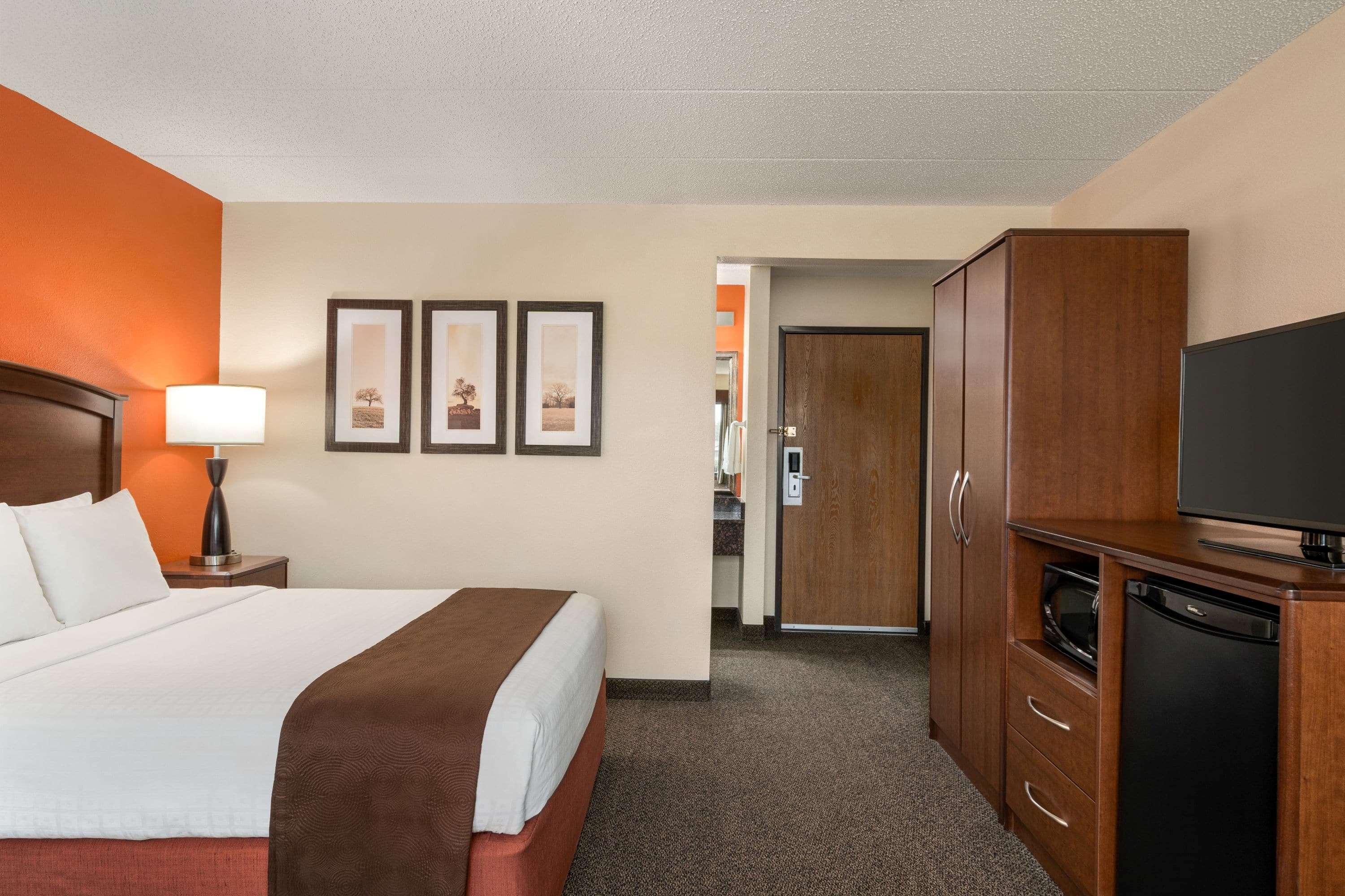 Americinn By Wyndham Virginia Экстерьер фото